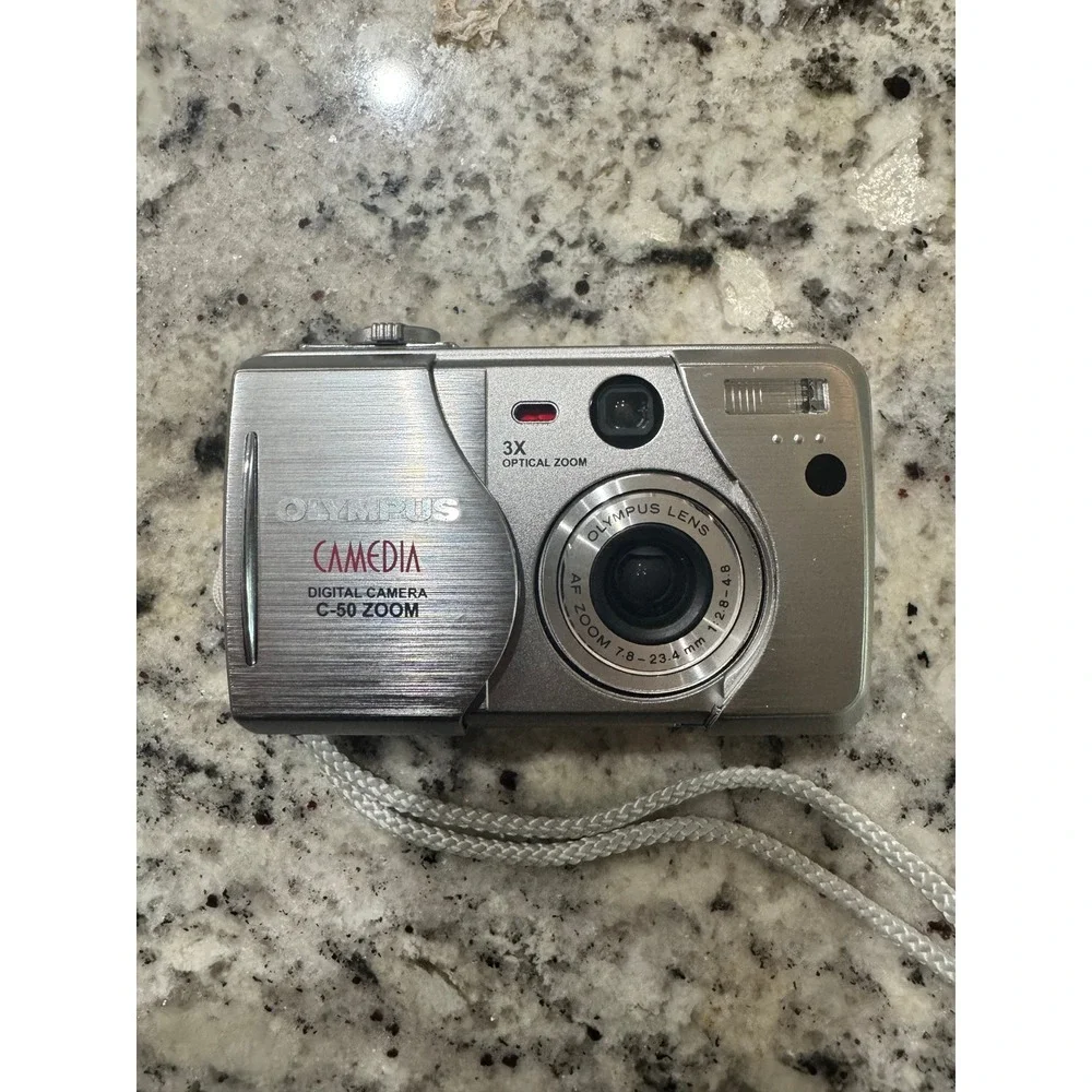 Olympus Camedia C-50 Zoom Digital Camera Silver 5.0MP 3x Optical Zoom Bundle Box